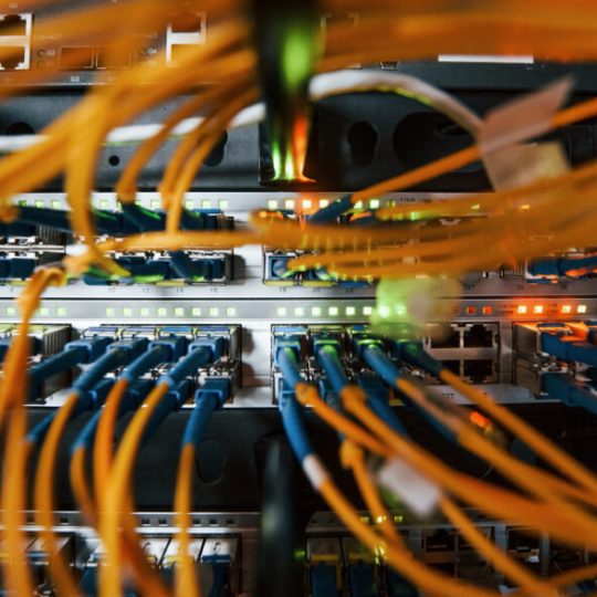 Network-Router-Fiber-Optics-1024x590-1